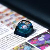Teclas de pez koi de estilo chino original, teclas de personaje de resina 3D pintadas a mano, con estética de anime oscuro. Accesorios para teclados mecánicos y gaming, con detalles precisos y encanto único por su elaboración artesanal. - details 4