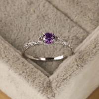 Anillo de plata ligero de lujo con circonita amatista para mujer, anillo con temperamento de gema de moda simple europea y americana - details 3