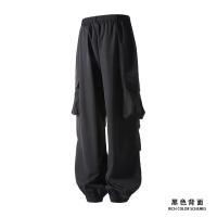 Pantalones casuales de secado rápido, pantalones de cintura elástica rectos sólidos plisados ​​con bolsillo lateral a la moda para hombres, pantalones sueltos de seda de hielo para uso diario - details 2