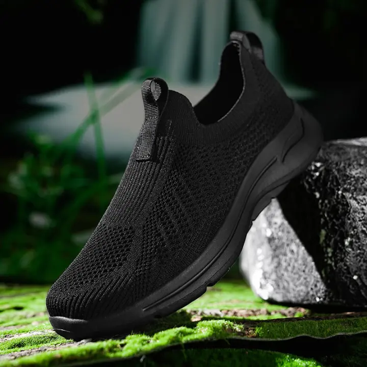2024 Nueva tendencia deportiva para hombres Zapatos perezosos de un solo paso de malla Flyknit de gran tamaño para primavera/verano para hombres - 1