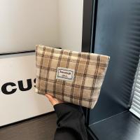 Bolsa de maquillaje portátil modelo nuevo 2025 - Gran capacidad - Adecuada para salidas y viajes de estudiantes - Bolsa de almacenamiento para baño y cosméticos - details 4