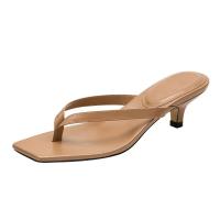 Sandalias de punta cuadrada con clip para mujer, verano 2024, nuevas chanclas de tacón alto, talla grande, tacón delgado, pantuflas de cuero para mujer para exteriores - details 5