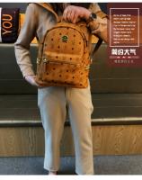 Mochila de gran capacidad con textura de lujo ligera marca Hong Kong2025Mochila con remaches de estilo occidental - details 9