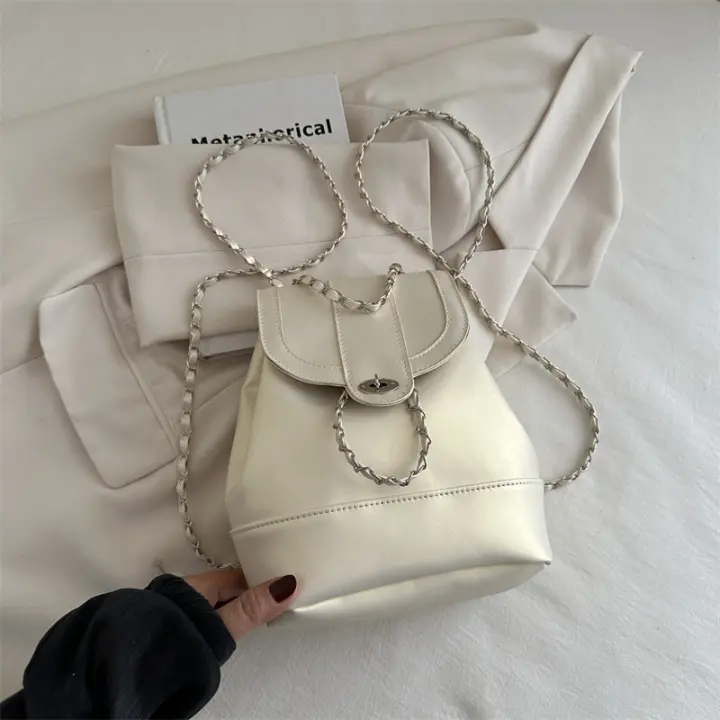 Mochila de Verano 2025 Estilo de Moda Callejera para Mujeres Material de Nylon Bolsos y Viajes - 1