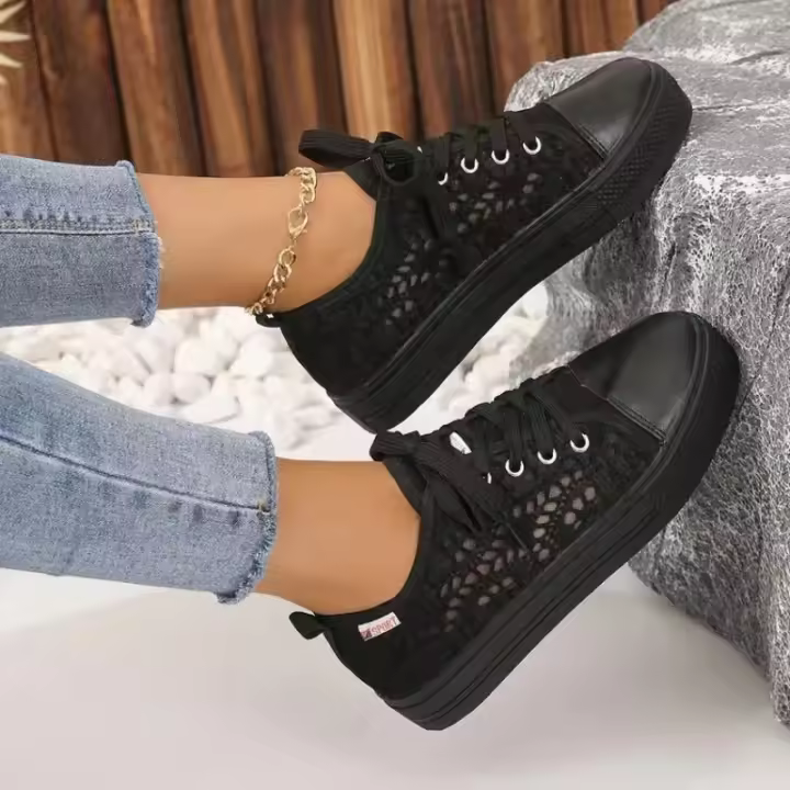 Zapatos de mujer 2025 Moda de verano, zapatos blancos informales, cortes de encaje de lona, zapatos planos de plataforma transpirables - 1