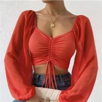 Camiseta Sexy de malla con mangas acampanadas y cordón para mujer, camiseta con ombligo descubierto en el pecho, parte inferior de manga larga - details 9