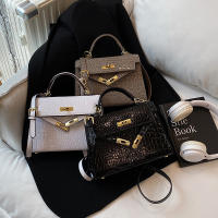 Cerradura texturizada portátil pequeño bolso cuadrado de las mujeres nuevo versátil clásico bolso de mensajero de hombro PU bolso Kelly de moda - details 30