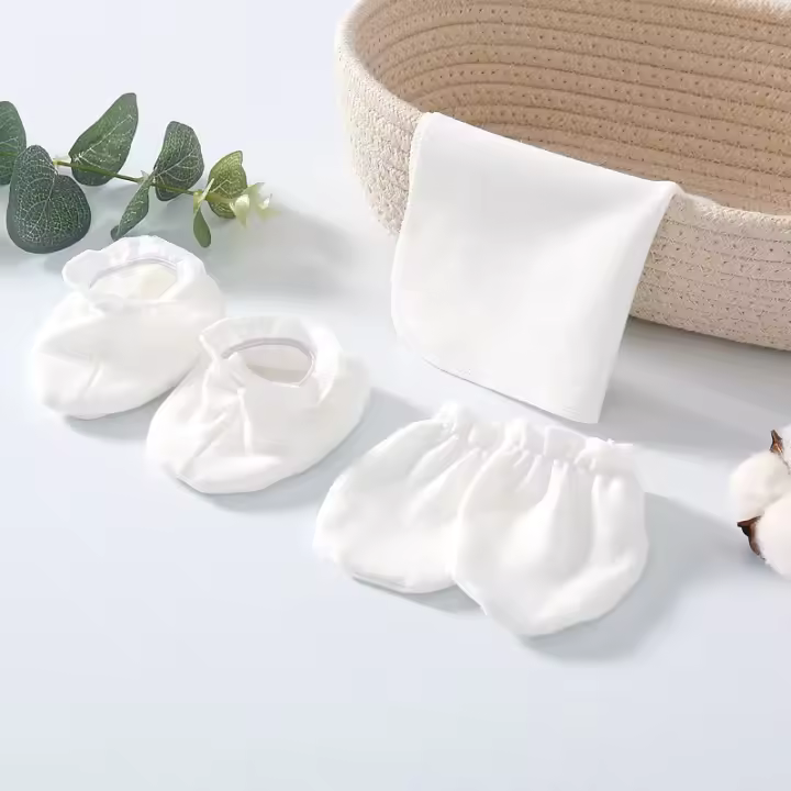 Conjunto de ropa de bebé recién nacido, color sólido del bebé, toalla cuadrada pequeña de algodón 0-3 meses conjunto de suministros de cubierta de manos y pies de algodón - 1