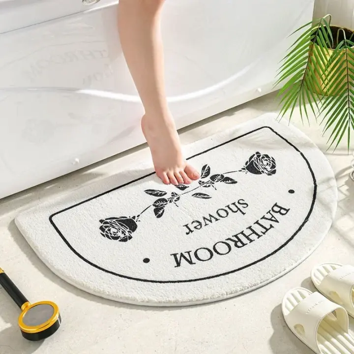 Alfombra de baño semicircular, alfombrilla antideslizante de dibujos animados, absorbente, a prueba de polvo, para puerta de entrada, 1 unidad - 1