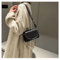 Bolsos cruzados de moda para mujeres, bolso de hombro con tapa de alta capacidad - details 16