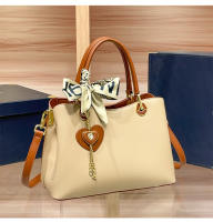Bolso de mujer nuevo, bolso de mensajero de alta gama, bolso de lujo ligero para llevar bajo el brazo. - details 4