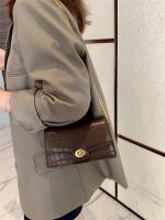 Bolso elegante con correa de cadena para axila, nuevo bolso de hombro con cierre Simple, bolso cuadrado pequeño cruzado, disponible en 2 colores - details 3