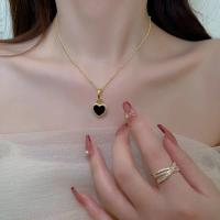 Colgante de amor de concha de doble cara premium de acero inoxidable Black King para mujer - details 3