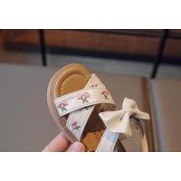 Sandalias para niños y niñas 2025 nuevos zapatos de princesa de moda suela suave zapatos de playa para niños medianos y pequeños zapatos de verano para niños bordados - details 15