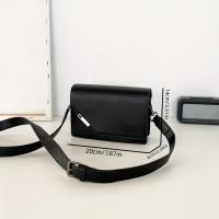 Bolso cruzado vintage-inspired para hombres Negro sólido, cierre magnético, forro de poliéster, bolso de hombro único para el día a día y estilo callejero - details 0