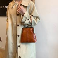 Bolso de hombro elegante con cierre de beso, bolso cruzado de estilo chino Retro de cuero PU, bolso de mujer Vintage de gran capacidad de Color sólido - details 43