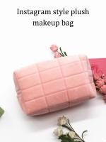 Bolsa de maquillaje de felpa bonita para mujer, bolsas de cosméticos pequeñas de viaje portátiles, bolsa de aseo con cremallera de Color sólido, bolsa de lavado, bolsas de almacenamiento - details 2