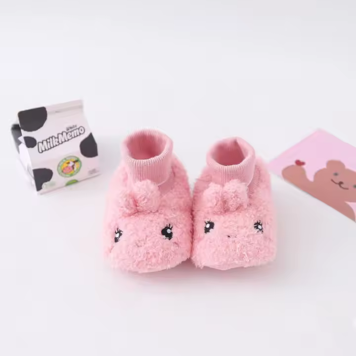 Calcetines de Bebé de Invierno 3D Calidesos Zapatos de Dibujos Animados Antideslizantes para Recién Nacidos Pisadas Cálidas para el Hogar - 1