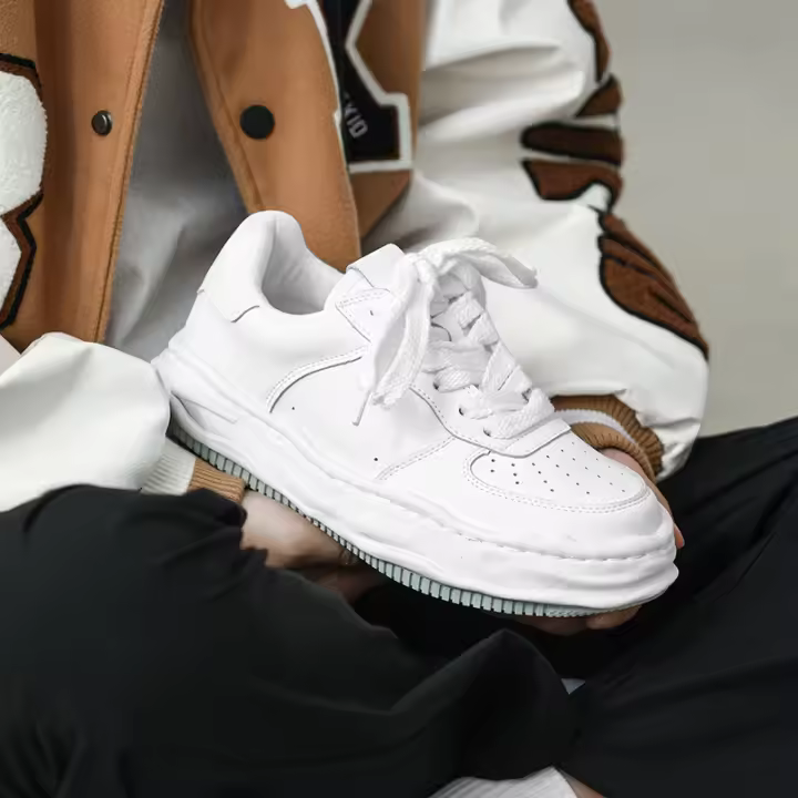 Nuevos zapatos deportivos blancos japoneses, zapatos versátiles, zapatos de moda para hombres - 1