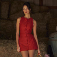 Vestido corto informal sin mangas para mujer, a la moda con botones minivestido, color rojo y negro, ropa elegante para verano, 2024 - details 3