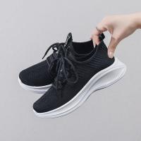 Zapatillas de deporte a la moda para mujer, zapatos informales de malla transpirable con tejido de mosca, suela suave hueca, para exteriores - details 20