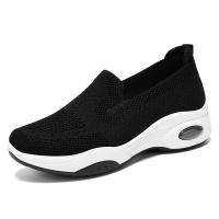 Zapatos de las mujeres 2025 nuevos zapatos individuales casuales transpirables zapatos de las mujeres caminar deportes de mediana edad y ancianos zapatos de la madre - details 1