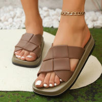 2025 nuevas zapatillas exteriores de verano para mujer, moda popular, versátil, fondo suave, baño, antideslizante, hogar, versión coreana, zapatillas geniales - details 3