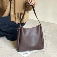 Bolsa de mujer bolsa de cubo mujer 2025 primavera nueva llegada retro gran capacidad bolsa de viajero madre de un hombro bolsa bajo la axila - details 1