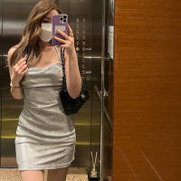 Falda Corta con Abrigo de Cadera Vestido sin Espalda con Tirantes Finos en la Cintura - details 5