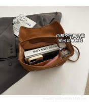 Mochila de cuero suave de gran capacidad, bolso de nicho de moda, bolso de viaje ligero de lujo, nuevo estilo universitario, 2024 - details 7