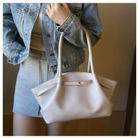 Bolso de Mano Minimalista Elegante Cierre Magnético, Espacioso para Trabajo y Eventos Formales - details 1