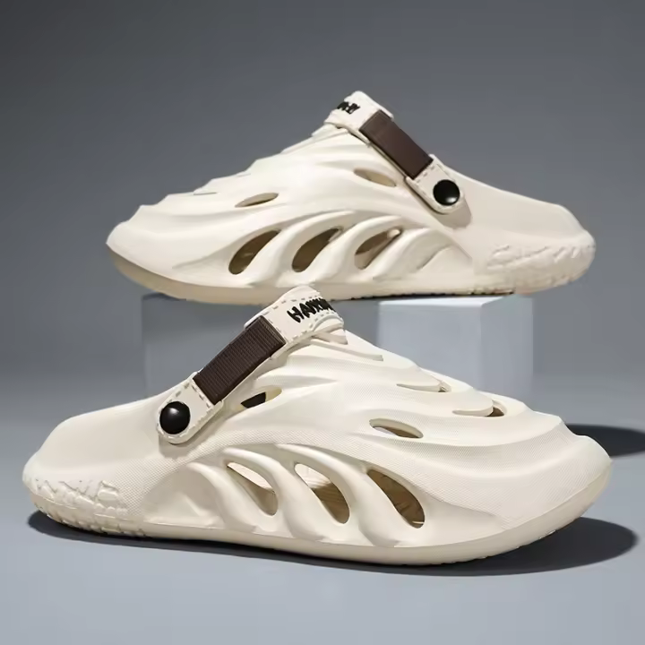 Sandalias que usan los hombres en verano, antideslizantes de suela gruesa, zapatos con orificios con sensación de mierda para conducir, geniales zapatillas de bolsa de gran tamaño de doble propósito de playa - 1