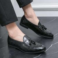 Los zapatos de vestir de cuero italianos del estilo que camina de los hombres más vendidos 2023 y los zapatos casuales del banquete de boda de Oxford - details 13
