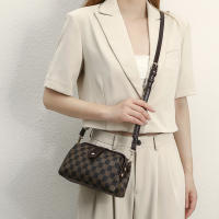 Mini bolso pequeño con clip para mujer, nuevo bolso simple y moderno para teléfono móvil con correa de hombro tipo doctor para mujer - details 16