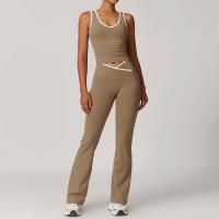 Scrunch - Conjunto de yoga corto para mujer, sujetador relleno en contraste rosa, pantalones cortos cruzados, pantalones deportivos de cintura alta, Fiess Gym Tre, ropa deportiva - details 31