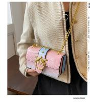 Nueva bolsa de las mujeres, la lucha contra la cadena de piedra patrón de hombro crossbody bolsa, estilo urbano simple - details 8
