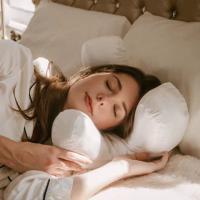 Almohada facial ergonómica contorneada con almohadilla de soporte para el cuello extraíble - Reduce la hinchazón facial, diseño antiarrugas de rebote lento de gravedad cero - Tejido de poliéster suave, solo lavar a mano - Perfecto para uso matutino y cuid - details 5