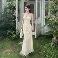 Vestido de malla con cuello halter y tirantes para mujer, verano puro deseo viento, temperamento simple, vestido CF25142GNG - details 4