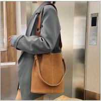 Bolso de Cubo de Cuero Temporado Bolso de Hombro de Moda de Ante Gran Capacidad Bolso Casual Retro - details 11