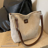 Bolso señoras 2025 nuevo bolso cruzado de cubo de gran capacidad de pana bolsa de hombro versátil de superficie suave - details 7