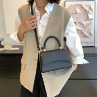 Bolso de Cuero Pequeño de Diseñador de Moda Bolso Cruzado de Lujo con Asa para Mujer - details 15