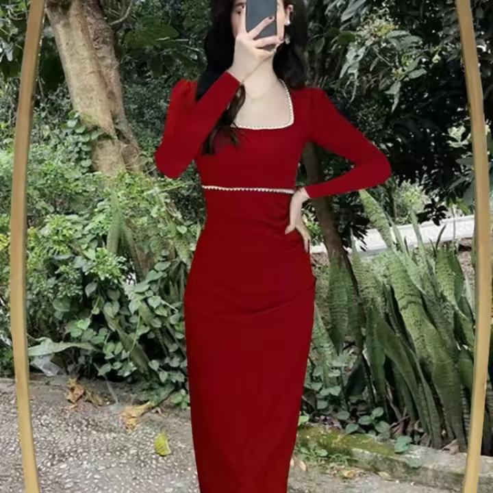 Vestido ajustado de estilo Hepburn, temperamento largo de gama alta de otoño para mujer con mangas y cuello cuadrado negro - 1