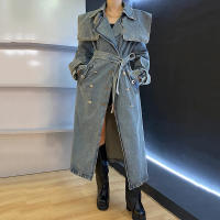 Abrigo de mezclilla largo para mujeres, trench de otoño e invierno, de manga larga, con cuello tipo chal, doble botonadura, con - details 1