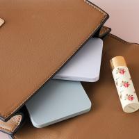 Mini espejo de mano de superficie lisa, espejo de maquillaje portátil cuadrado, espejo de bolsillo compacto de doble cara para mujer - details 3