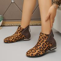 Botas cortas con estampado de leopardo para mujer, botas planas de tacón bajo de talla grande, novedad de Otoño de 2024 - details 2