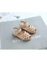Sandalias de verano para niñas, zapatos para niños pequeños, sandalias suaves de princesa para la playa para niños, sandalias romanas con recortes tejidos y puntera - details 12