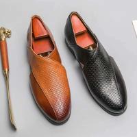 Sandalias formales italianas para hombre, zapatos de vestir informales de cuero Pu, estilo para caminar al aire libre, novedad de 2025 - details 2