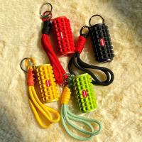 Llavero de espuma 3D tejido a mano, decoración de bolso antipérdida, Mini juguete antiestrés, baratija, llavero de Yoga DIY, regalos de gimnasio - details 8