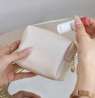 Bolsa de Maquillaje Impermeable de Cuero PU Color Sólido, Tamaño Pequeño, Ideal para Viajes - details 2
