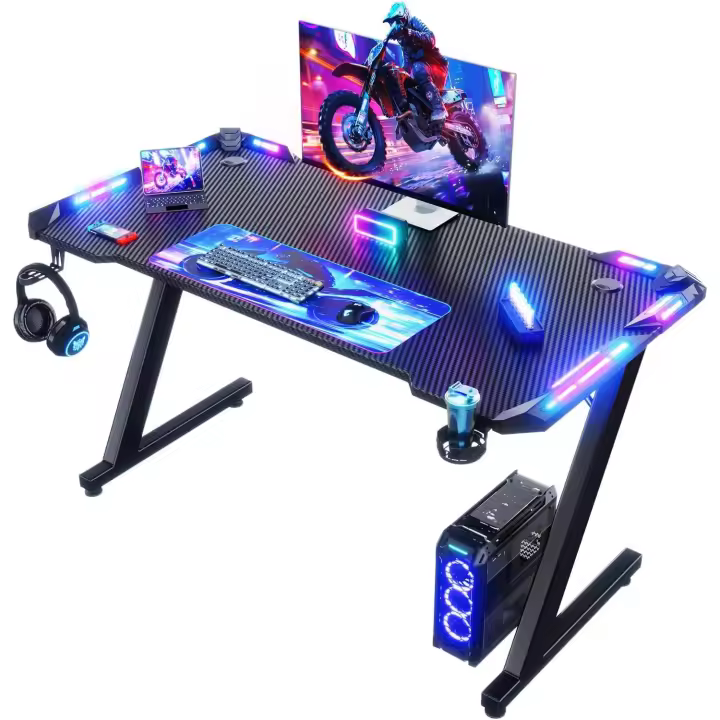 LED 120 x 60 cm, Escritorio Gaming de Fibra de Carbono, Mesa de Juego, Escritorio de Juego Ergonómico con Ganchos para Auriculares y Soporte para Vasos de Agua - 1